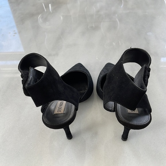 STEVE MADDEN | Leather Pointed Toe Pumps - Picture 3 of 4